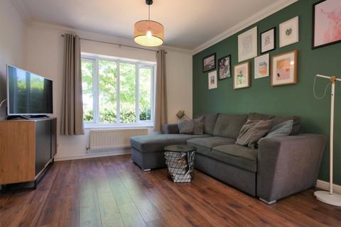 58 Alnesbourn Crescent, Ipswich, IP3 9GD