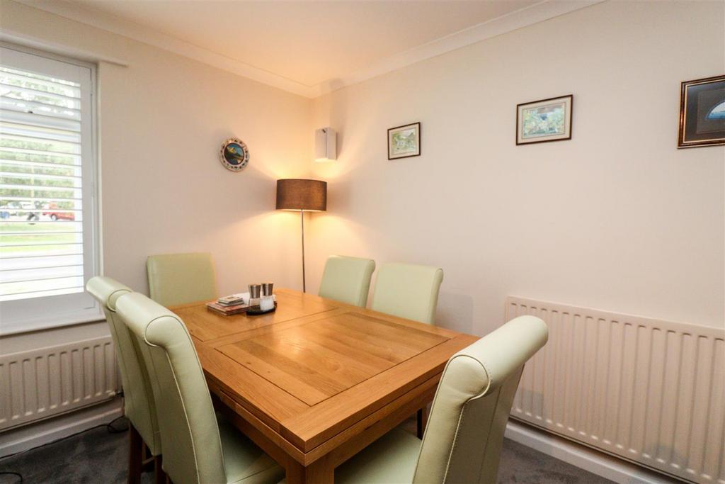 Living/Dining Room