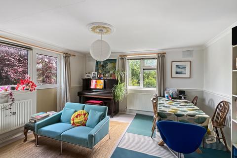 25 Atkins Close, Cambridge, CB4 2NW