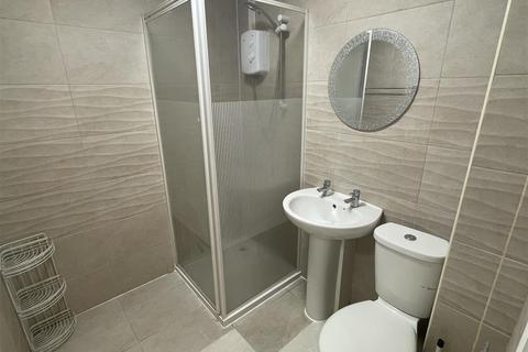 Studio to rent, Somerset Gardens, Tottenham