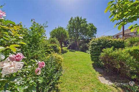 3 bedroom semi-detached house for sale, Parklands Drive, Loughborough