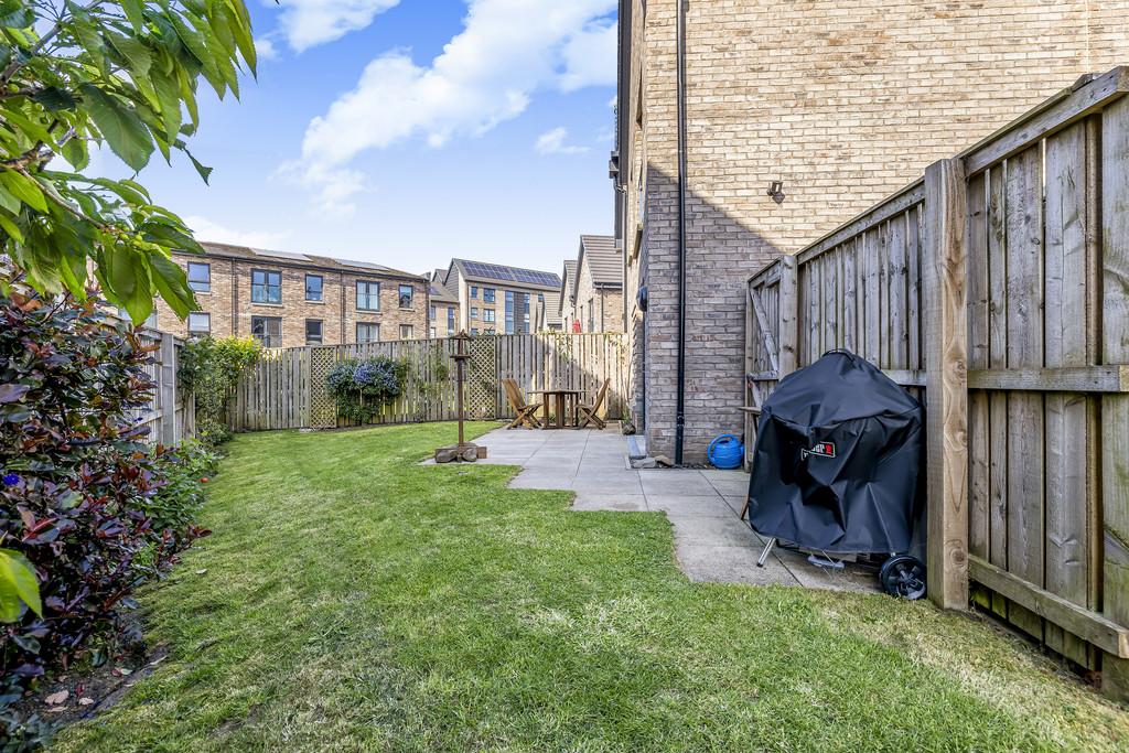 46-print-30 Riverford Gardens 11