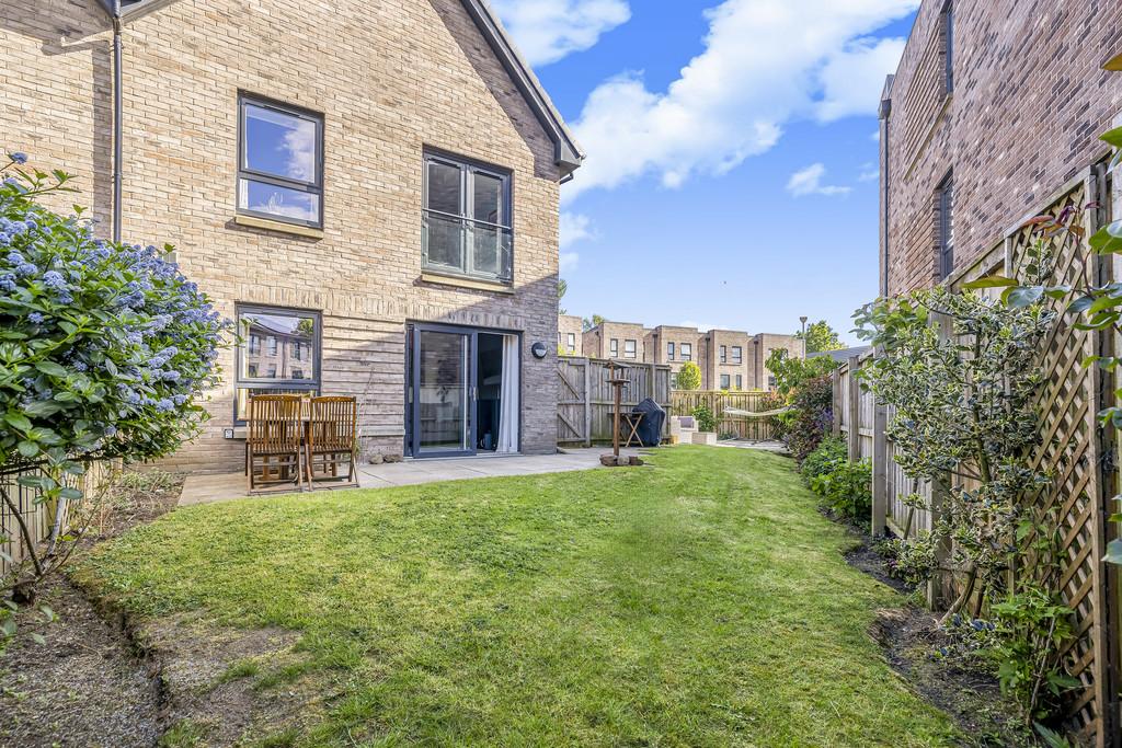 51-print-30 Riverford Gardens 12