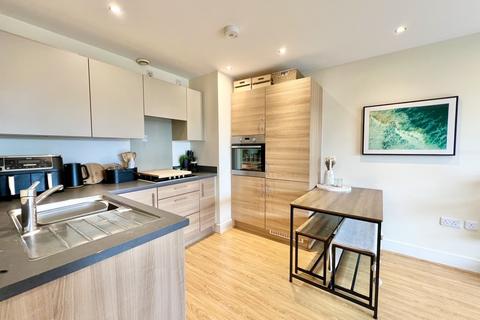 1 bedroom apartment for sale, Queensmead, Farnborough GU14