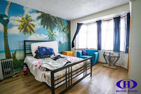 undefined, Mornington Crescent, Hounslow