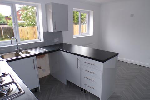 3 bedroom detached house to rent, Greenwood Park, Cannock WS12