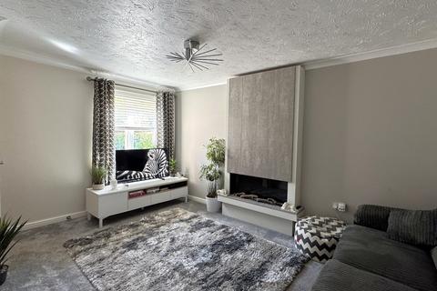 2 bedroom semi-detached house for sale, Clydesdale Close, Melton Mowbray