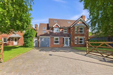 2 Barrack Close, Sutton Coldfield, B75 7HB