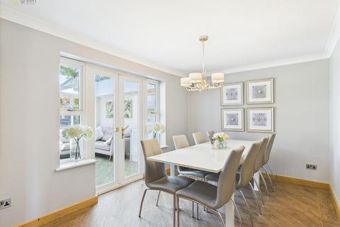 2 Barrack Close, Sutton Coldfield, B75 7HB