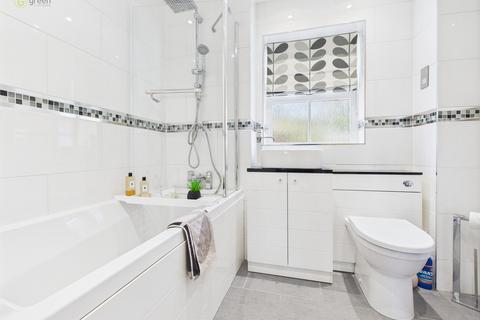 2 Barrack Close, Sutton Coldfield, B75 7HB
