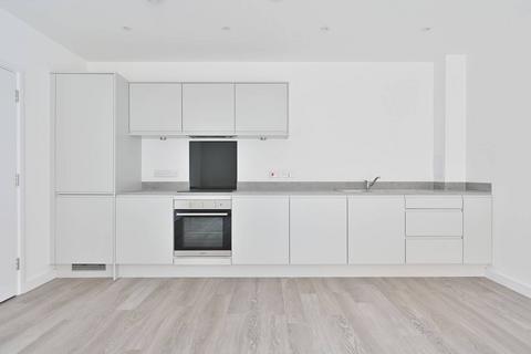 2 bedroom flat for sale, Parkside, Watford WD25