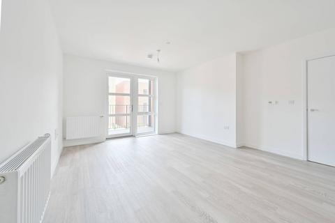 1 bedroom flat for sale, Parkside, Watford WD25