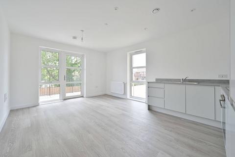 2 bedroom flat for sale, Parkside, Watford WD25