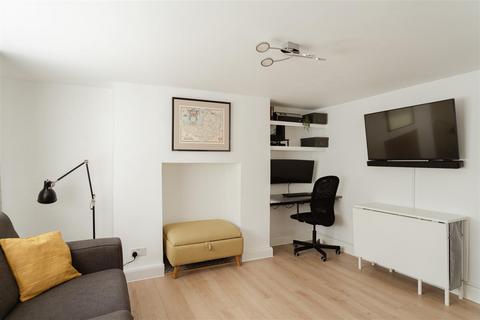 1 bedroom apartment for sale, Holmesdale Road, Reigate