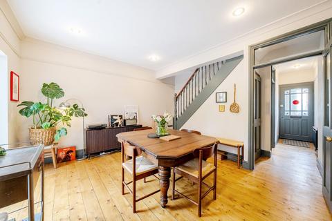 61a Ronver Road, London, SE12 0NR