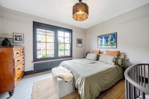 61a Ronver Road, London, SE12 0NR