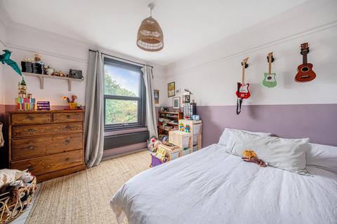 61a Ronver Road, London, SE12 0NR