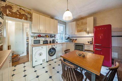 69 Stuart Road, London, SE15 3BA