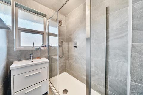 101 Bath Close, London, SE15 2JT
