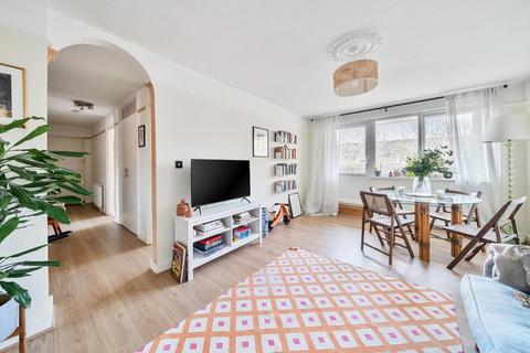 101 Bath Close, London, SE15 2JT