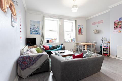 6 bedroom flat to rent, Wilmslow Road, Manchester M20