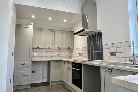 22 Dixon Avenue, Grimsby, DN32 0AJ