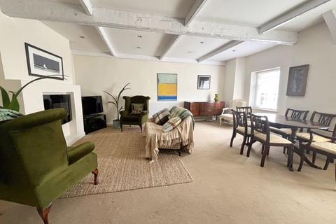 undefined, 71 Eastgate, Cowbridge, The Vale of Glamorgan CF71 7AA