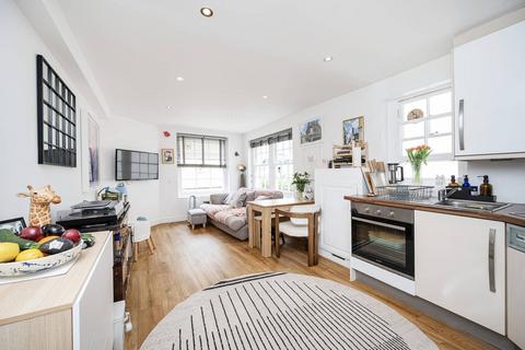 Flat 22, 13 Queensbridge Road, London, E2 8NP