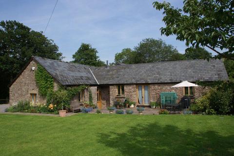 4 bedroom detached bungalow to rent, Pandy, Abergavenny