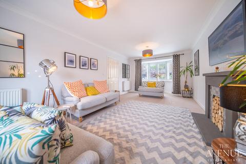 4 bedroom detached house for sale, Sharter Drive, Loughborough, Leicestershire, LE11