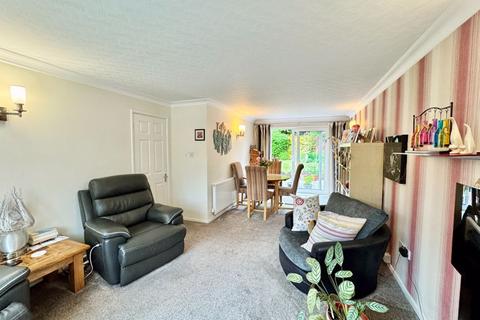 47 Bradgate Drive, Sutton Coldfield, B74 4XG