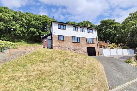 undefined, Nant Y Coed, Glan Conwy