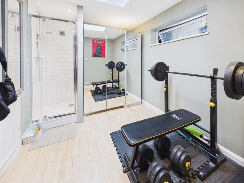 Gym / home office