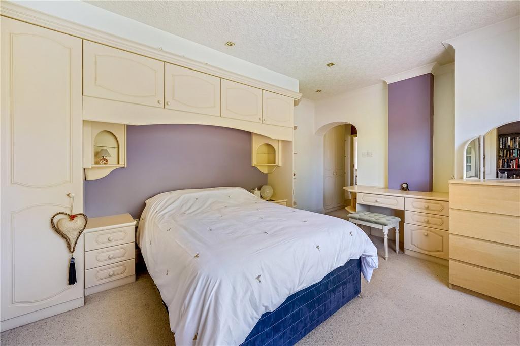 Main Bedroom
