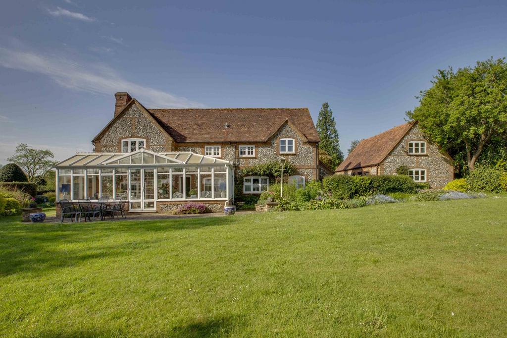 Huckenden Holly, Cadmore End Common, HP14 3 PS (LOW