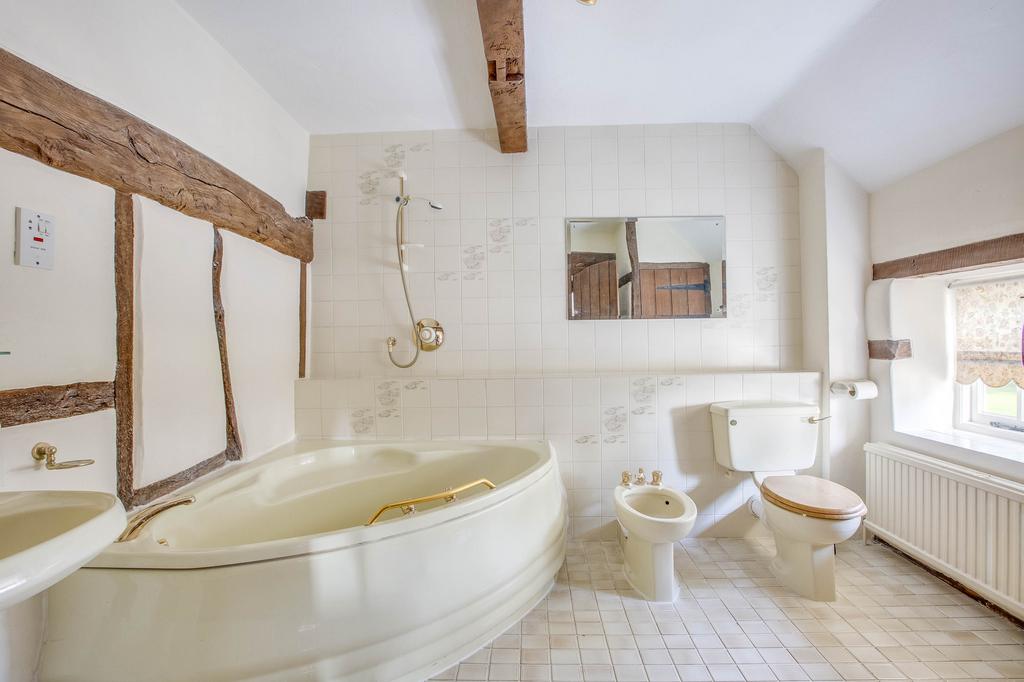 Huckenden Holly, Cadmore End Common, HP14 3 PS (LOW