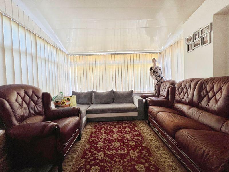 Sun Lounge