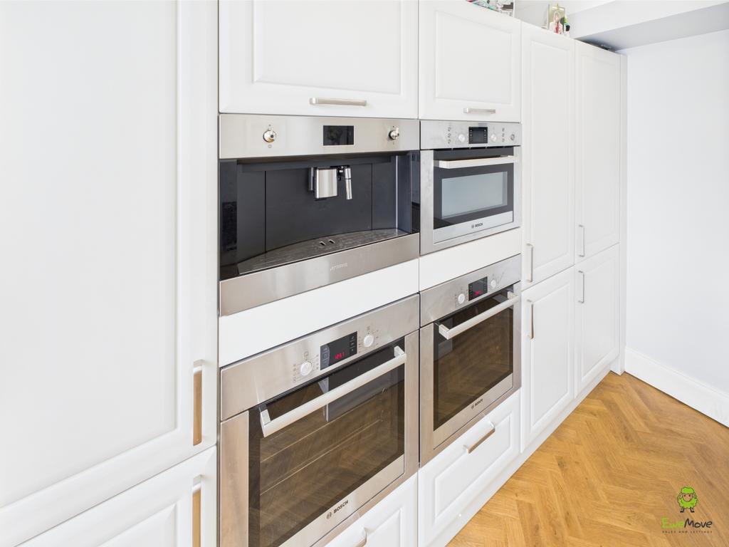 Presented by Clinton at Ewe Move Bexleyheath and Da