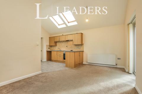 2 bedroom bungalow to rent, Devon Road, Felixstowe