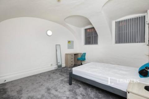 3 bedroom house share to rent, 3 Rooms, St James Street, NG1