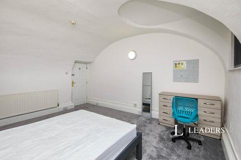 3 bedroom house share to rent, 3 Rooms, St James Street, NG1