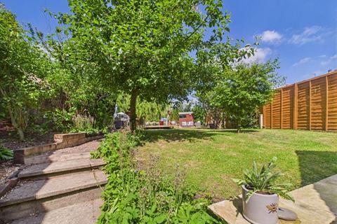 3 bedroom townhouse for sale, Salop Street, Bridgnorth WV16