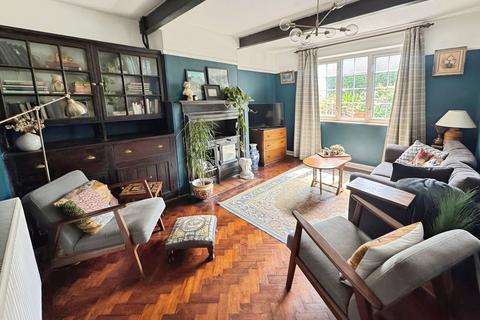 6 Bryngwyn, Caerphilly, CF83 1ET