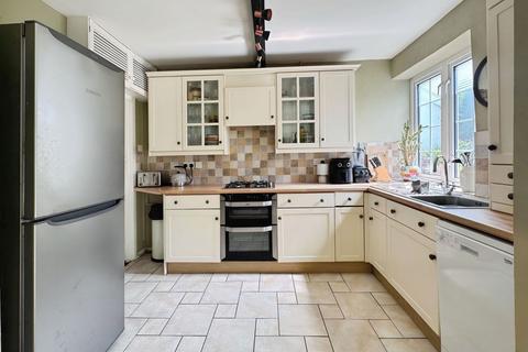6 Bryngwyn, Caerphilly, CF83 1ET