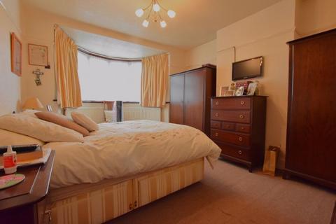 3 bedroom semi-detached house for sale, Shaftesbury Avenue, Harrow
