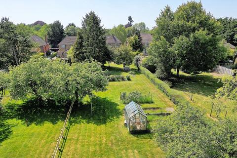 3 bedroom detached house for sale, HALF ACRE GARDENS, Chalfont St. Giles