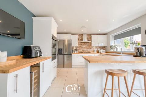 15 Buddleia Avenue, Streethay, Lichfield, WS13 8LL