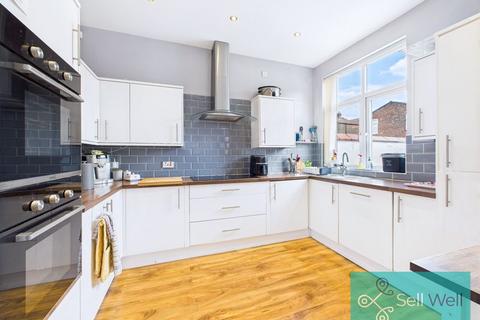 11 Bishop Road, Salford, M6 8PX