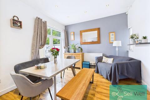 11 Bishop Road, Salford, M6 8PX