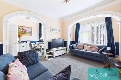 11 Bishop Road, Salford, M6 8PX